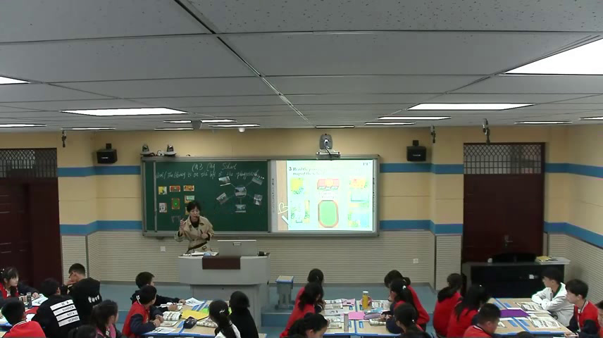 外研版英语七上《Unit2 The library is on the left of the playground.》安徽谌老师-市一等奖