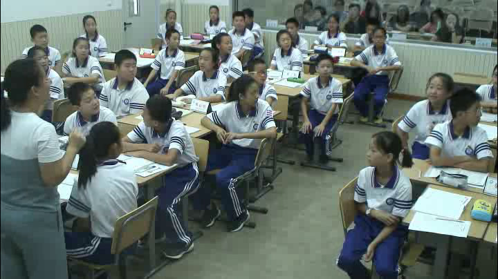 外研版英语七上《Unit2 These are my parents.》天津史老师-省一等奖